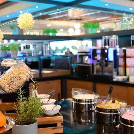 Motel Plus Berlin Отель Берлин