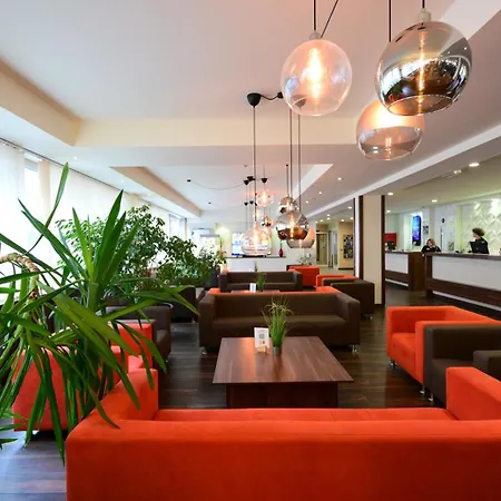 Motel Plus Berlin Отель