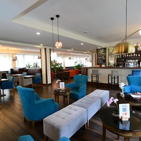 Отель Motel Plus Berlin 3*