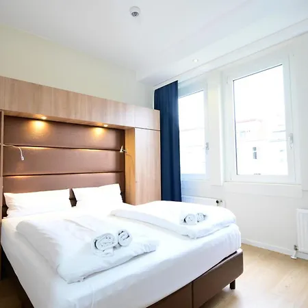 Отель Motel Plus Berlin 3*