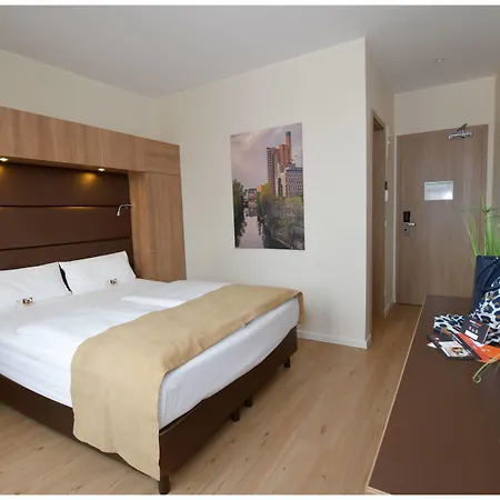 Отель Motel Plus Berlin