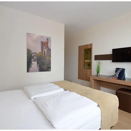 Motel Plus Berlin 3* Berlin