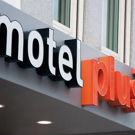 Отель Motel Plus Berlin 3*