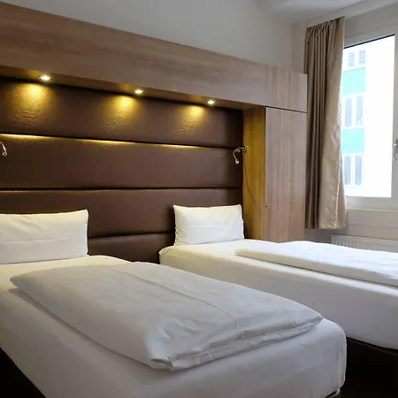 Motel Plus Berlin 3* Berlin