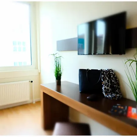 Отель Motel Plus Berlin