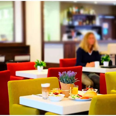 Отель Motel Plus Berlin 3*