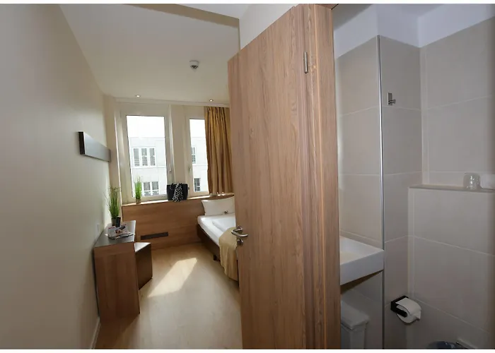 Motel Plus Berlin Otel