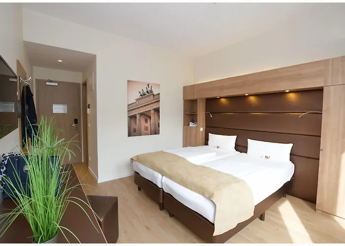 Otel Motel Plus Berlin 3*