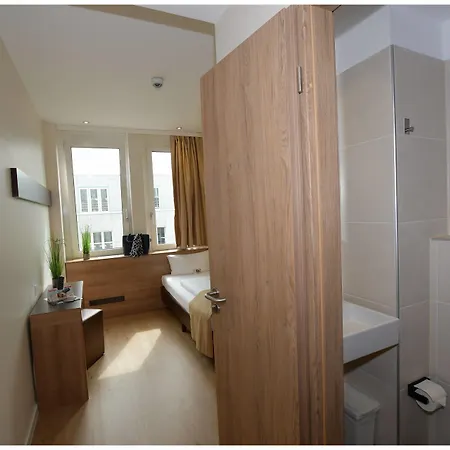 Motel Plus Berlin Hotel