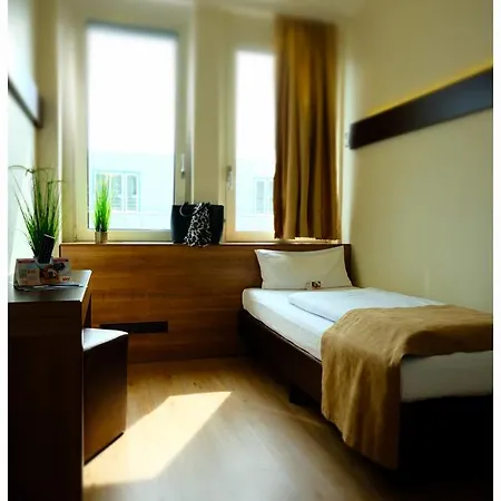 Motel Plus Berlin Hotel 3*